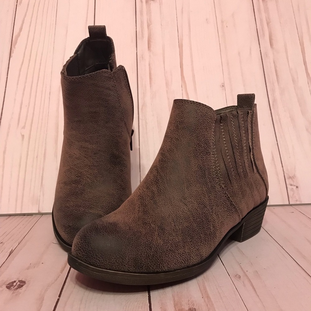 Girls Boots